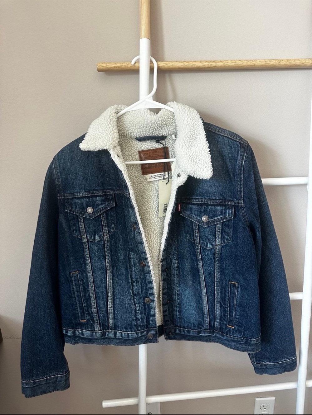 Levi's Dark Blue Denim Sherpa-Lined Jacket with Cream Collar